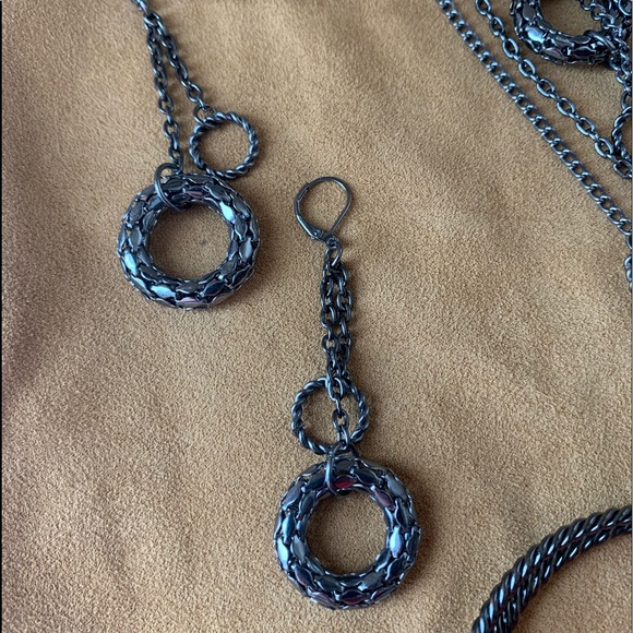 Jewelry Set Silver tone Necklace,Bangles,Earrings. - Picture 3 of 7